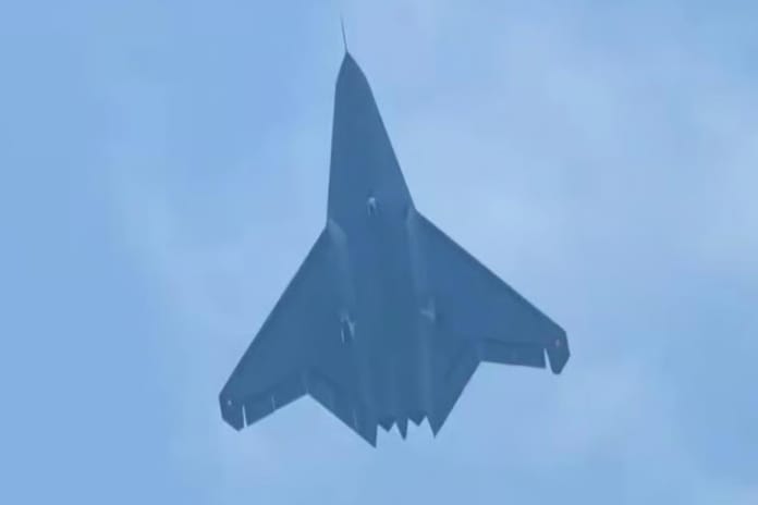 Çin’in yeni nesil J-XDS savaş uçağı hakkında neler biliyoruz?