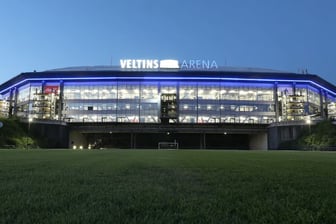 Stadyumda cansız beden bulundu