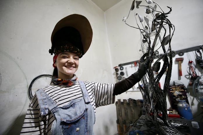 Kadınlara ilham veren bir kapı aralamak