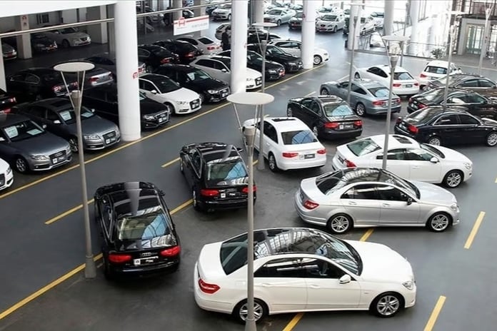 AB, içten yanmalı motor yasağını 5 yıl ertelemeyi değerlendiriyor
