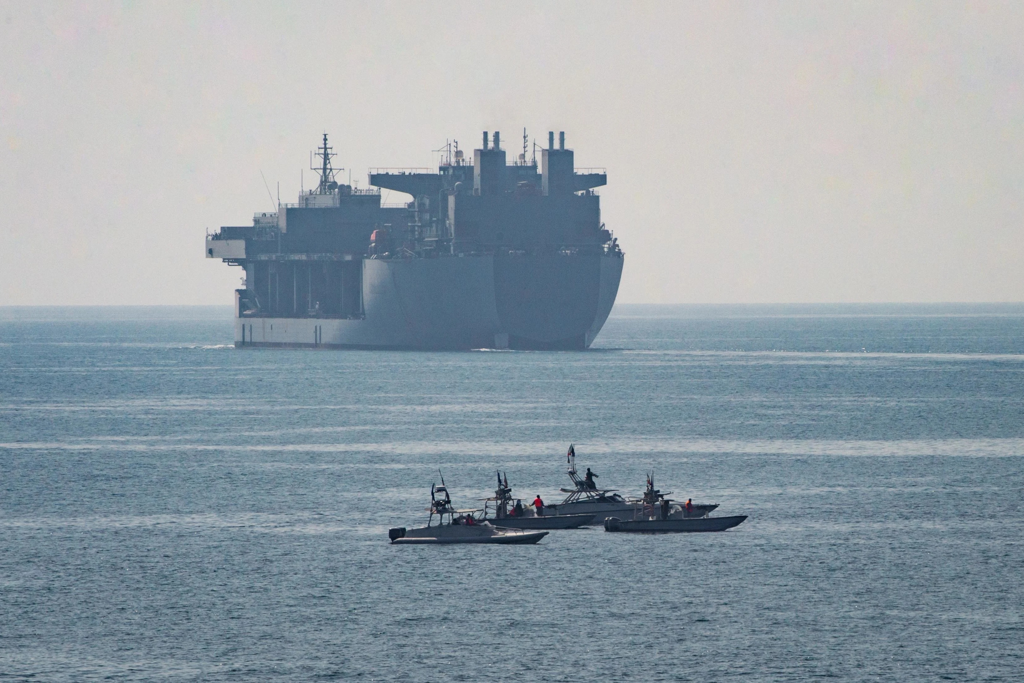 Trump Urges Help in Hormuz, Allies Decline