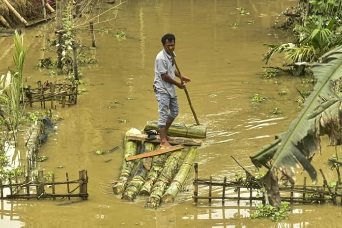 Hindistan'da sel felaketinde ölenlerin sayısı 21'e yükseldi