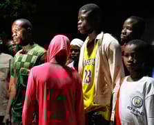 Nijerya'da teröristlerin kaçırdığı 300 öğrenci serbest bırakıldı