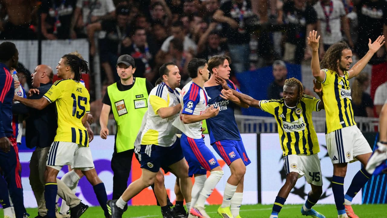 Fenerbahçe ve Lyon için UEFA kararı bekleniyor