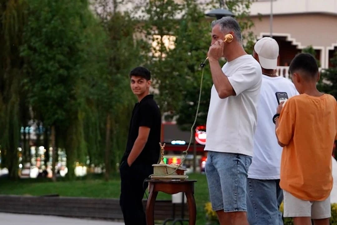Sosyel deney duygulandırdı