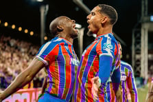 27 yıllık hasret sona erdi: Crystal Palace, 27 yıl önce elendiği Samsunspor'la birlikte Avrupa'ya döndü