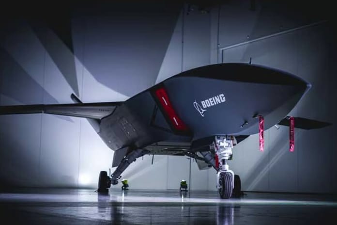 Avustralya’nın Loyal wingman Ghost Bat, Wedgetail ile ilk ortak uçuşunu gerçekleştirdi