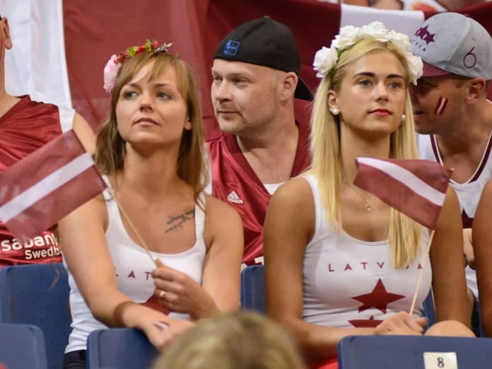 Letonya'da erkek krizi: Ya kiralık eş arıyorlar ya da göç ediyorlar