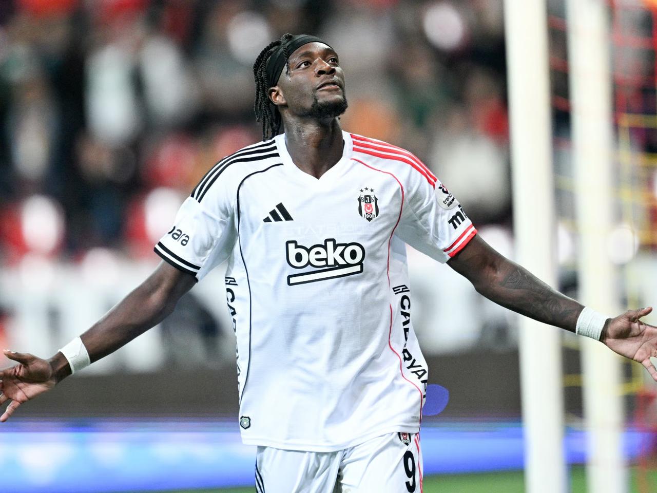 Abraham resmen Villa'da: Beşiktaş'ın kasası doldu