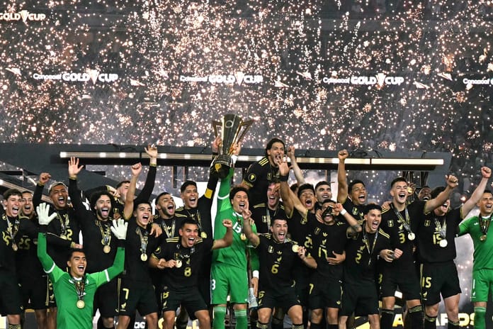 CONCACAF Gold Cup'ta kupa Meksika'nın: Ezeli rakibi ABD'yi devirip 10. kez şampiyon oldu