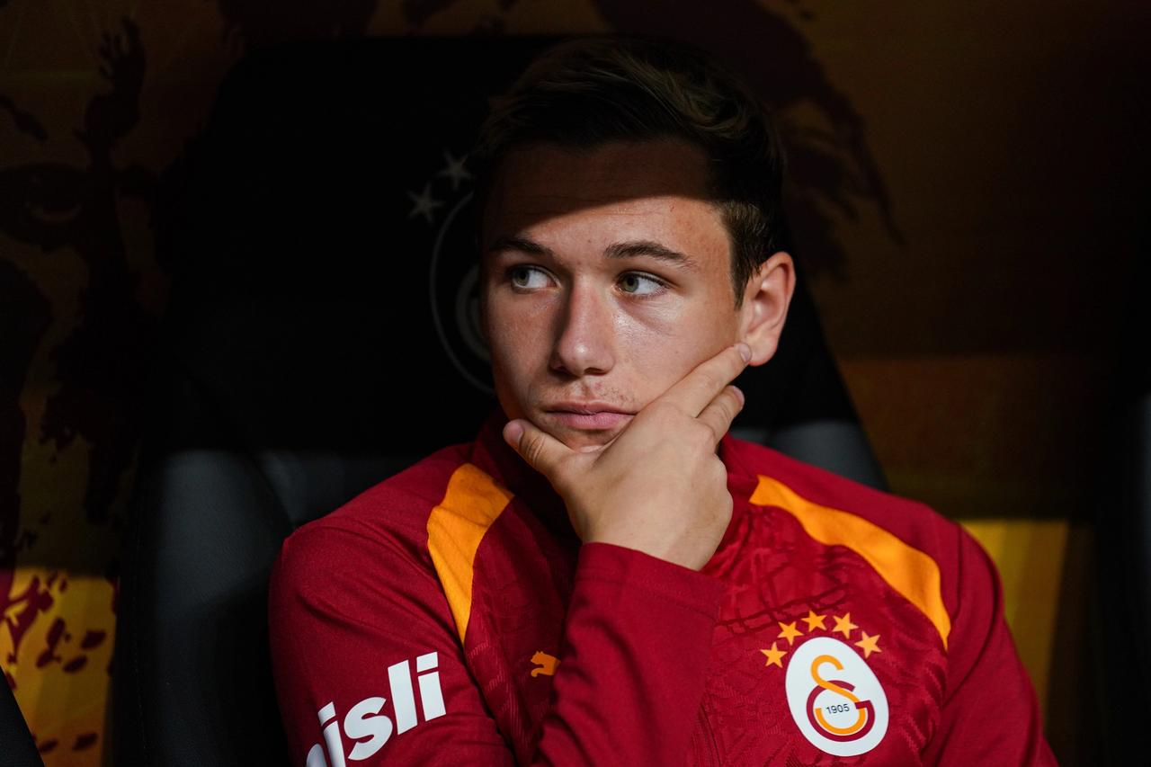 Galatasaray'da ilk maçına çıktı, rotayı Rusya Milli Takımı'na çevirdi