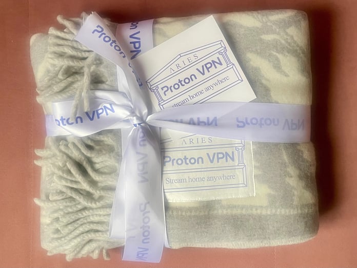 Dijital gurbetçilere teknolojik sıcaklık: Tek dokunuşla dünyayı ayağınıza getiren VPN battaniyesi çıktı