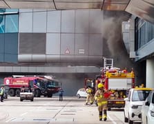 Hong Kong Havalimanı’nda yangın paniği yaşandı