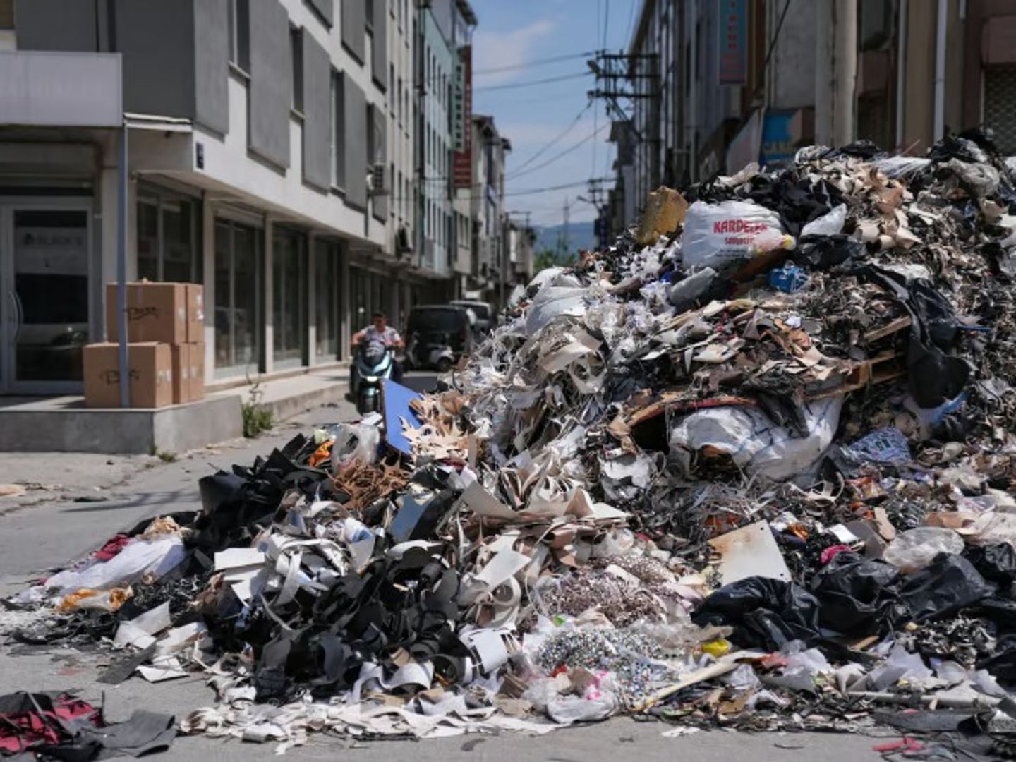 İzmir'de grev devam ediyor: Anlaşma sağlanamadı