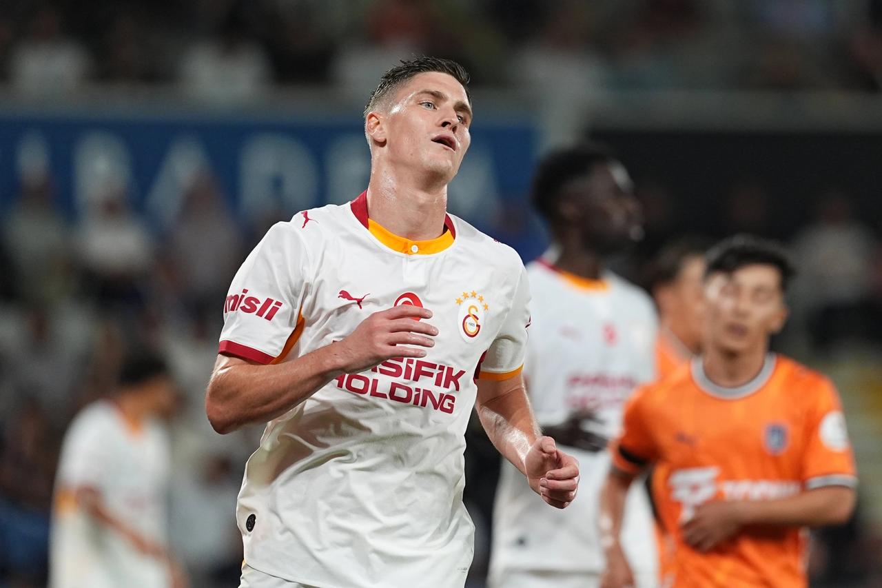 Sporting maçında tek çare Roland Sallai
