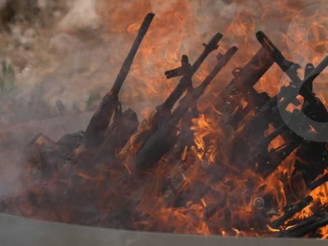 Tarihi gün: PKK'lı ilk grup silahlarını yaktı