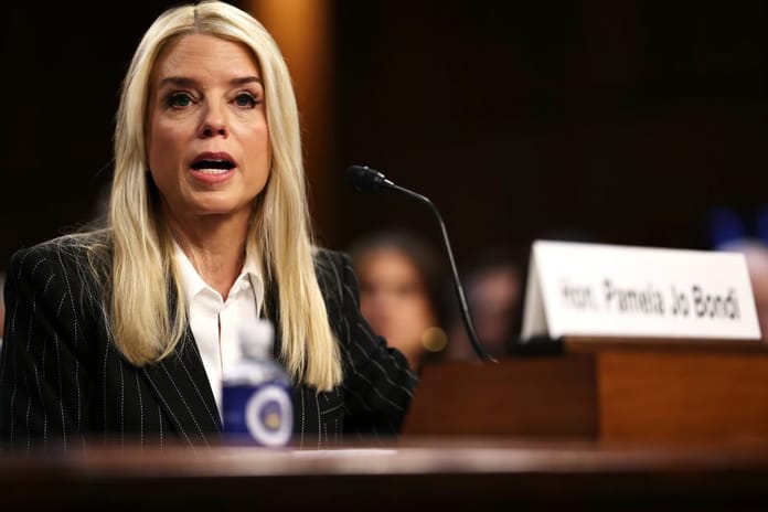 ABD Adalet Bakanı Bondi'ye Epstein listesi tepkisi