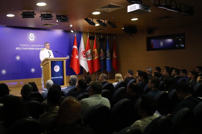 İsrail savaş uçakları hava sahamıza girdi mi? MSB iddialara yanıt verdi