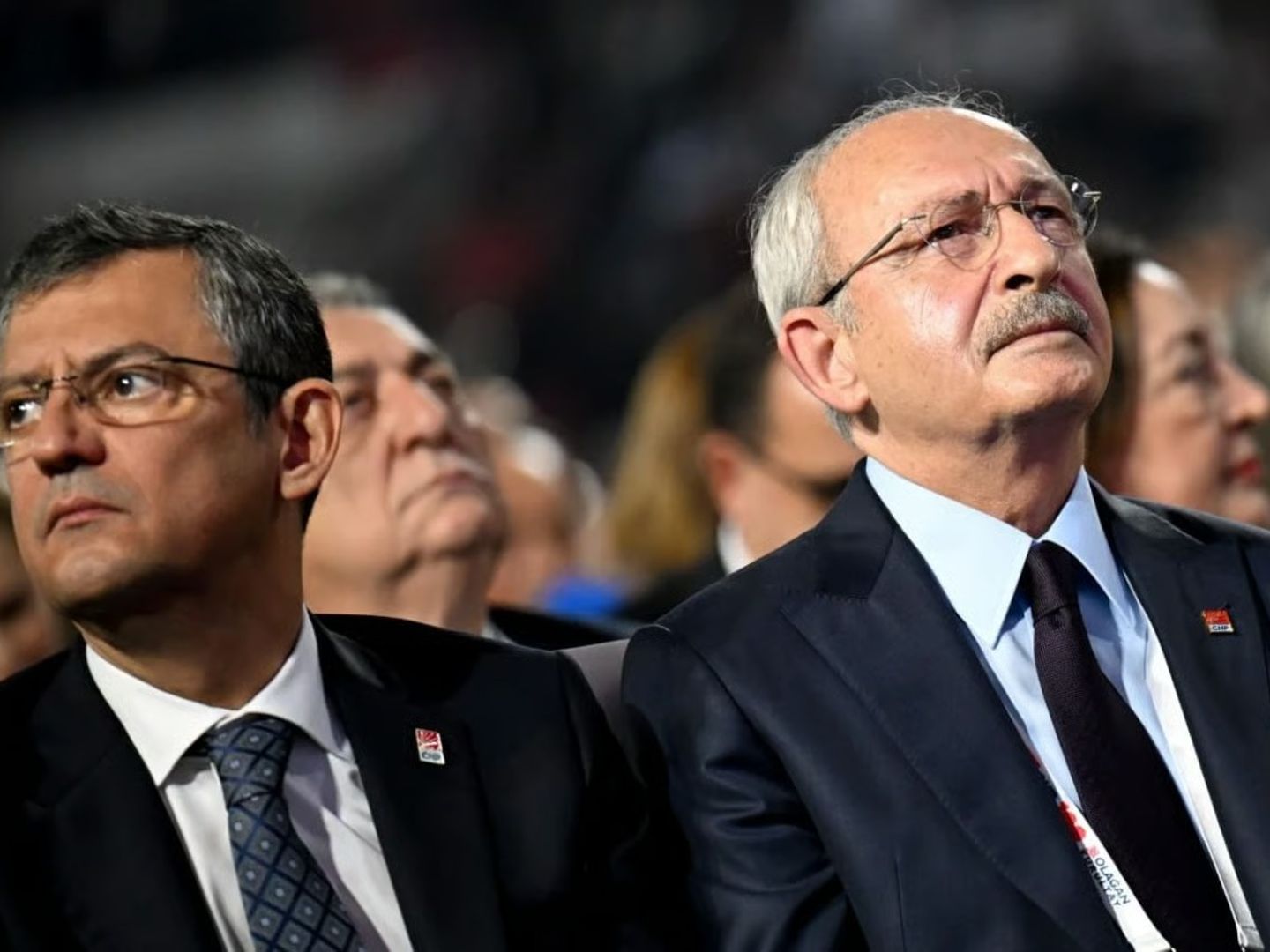 CHP'de uzlaşma arayışları: Özgür Özel genel merkez muhalifleriyle Meclis'te buluştu