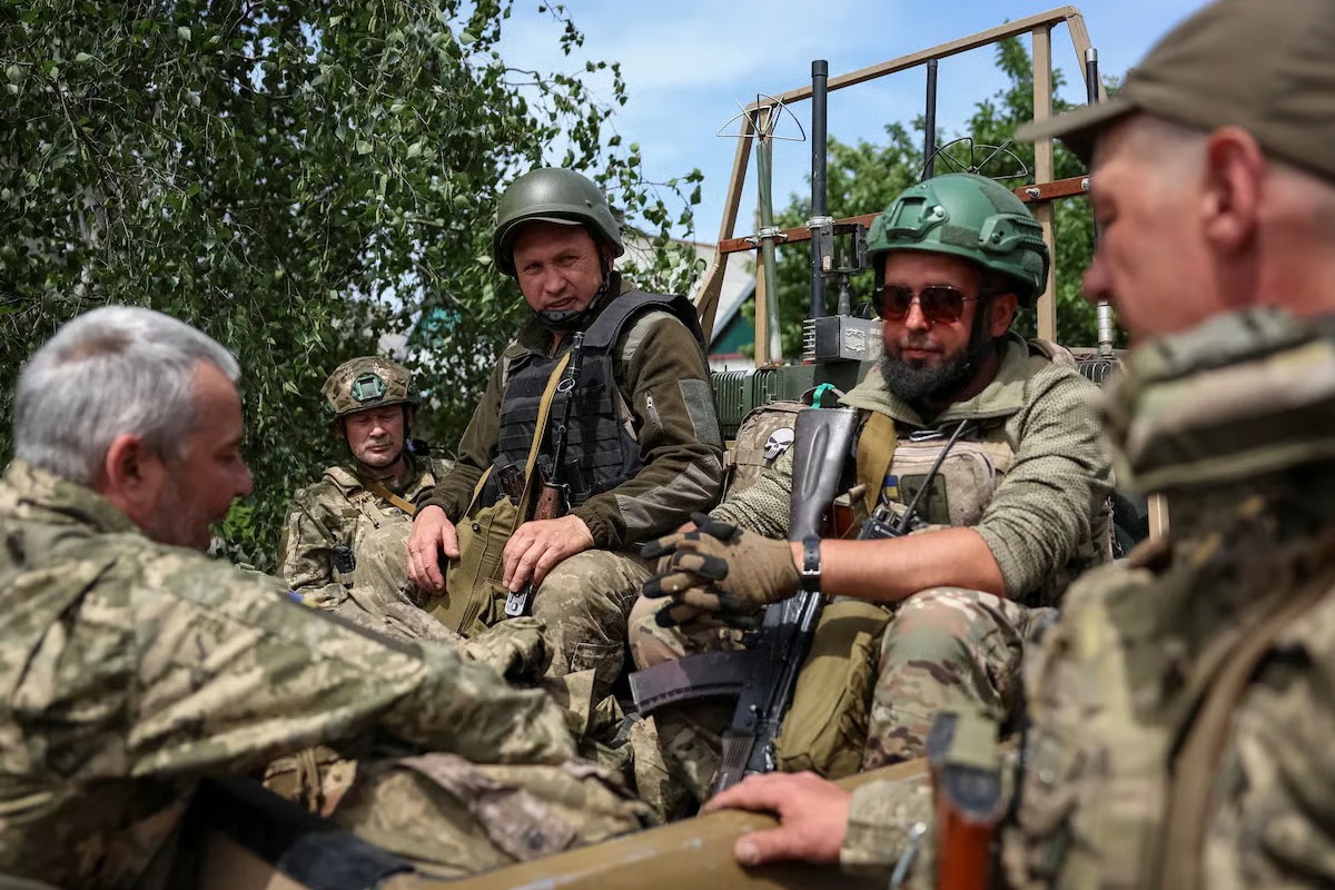 Ukraine Braces for Russian Summer Offensive on Donetsk