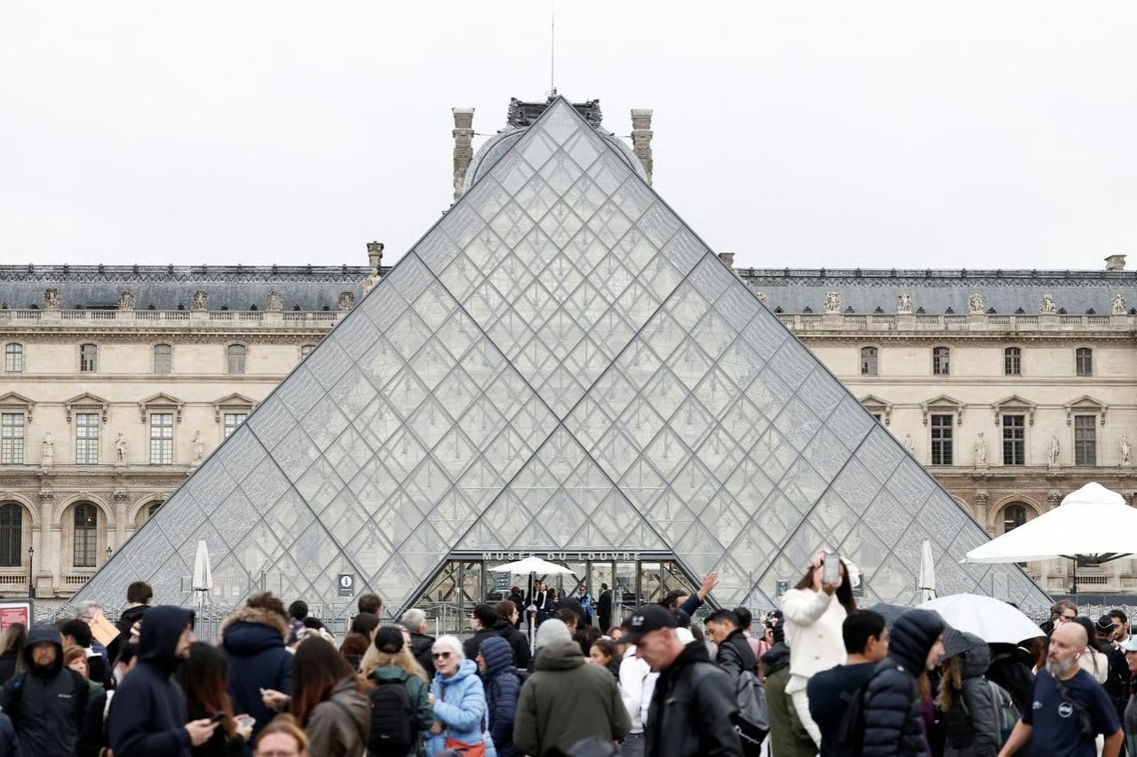 Louvre Müzesi'nde sel felaketi