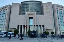 Sahte e-imza duruşması 10 Ekim'e ertelendi