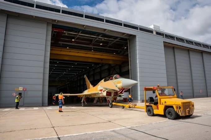 İspanya'nın yeni nesil Eurofighter savaş uçağı ilk uçuşa hazırlanıyor
