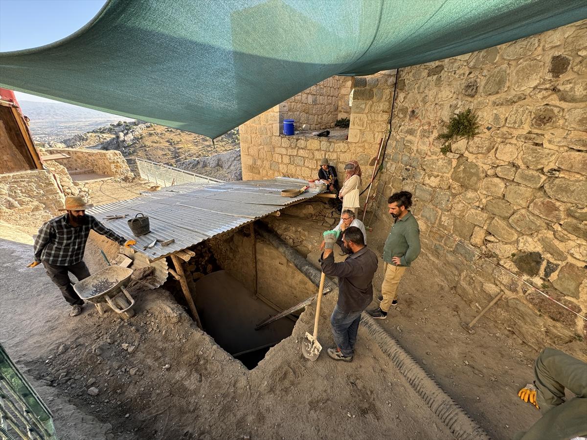 Harput Kalesi'ndeki Roma Dönemine ait gizli geçidin restorasyonu tamamlandı