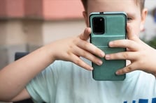 15 yaş altına sosyal medya yasağı geliyor! Taslağının detayları belli oldu 