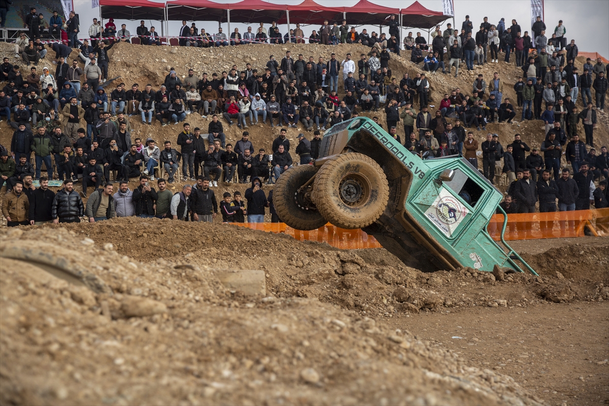 Irak'ta Off-Road rüzgarı: Makinanın doğayla savaşı renkli görüntülere sahne oldu