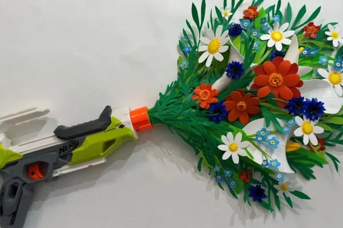 Plastik atıklar sanat eserine dönüşüyor