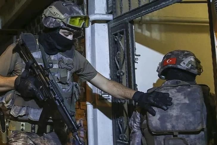 3 dalga operasyonında 54 şüpheli hakkında gözaltı kararı 