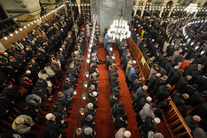 Diyanet İşleri Başkanlığı il il bayram namazı saatlerini açıkladı