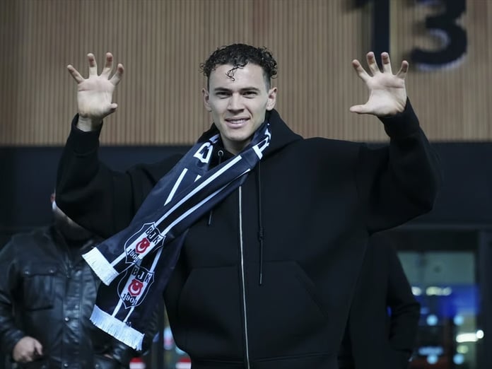 Beşiktaş'ın transfer görüşmelerinde bulunduğu Kristjan Asllani İstanbul'a geldi