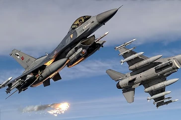 Antalya'daki 'F-16 hareketliliği' iddialarına yalanlama