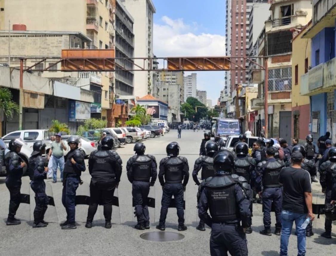 Venezuelalılar Amerikan yaptırımlarına karşı yürüdü