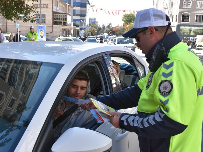Hız sınırı bilgileri | Şehir içi-şehir dışı hız sınırı cezaları ne kadar, kaç TL?