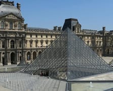 Louvre Müzesi müdürü Laurence des Cars istifa etti
