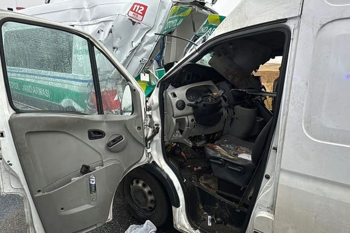 Aksaray’da feci kaza: Jandarma aracına çarptılar, 2 asker şehit oldu