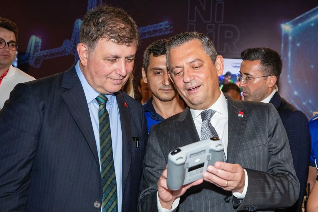 CHP'den istifa eden Cemil Tugay'dan şaşırtan karar