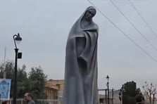 İran'da Hz. Fatıma adına dikilen heykel tartışma yarattı