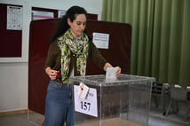 Kuzey Kıbrıs Cumhurbaşkanı'nı seçmek için sandık başında