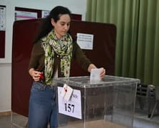 Kuzey Kıbrıs Cumhurbaşkanı'nı seçmek için sandık başında