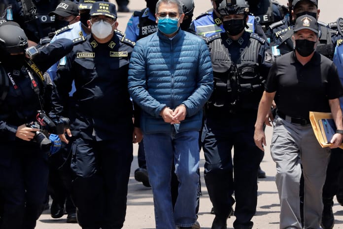 Trump'tan Honduras seçimlerine müdahale