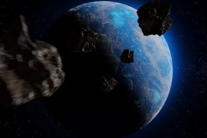 Ay'a çarpabilecek asteroid için nükleer çözüm
