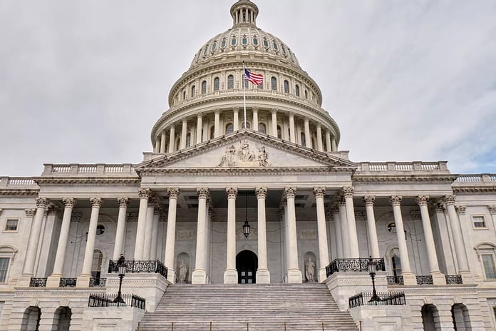 ABD'de Demokratlar ve Cumhuriyetçiler hükümetin açılması için anlaştı