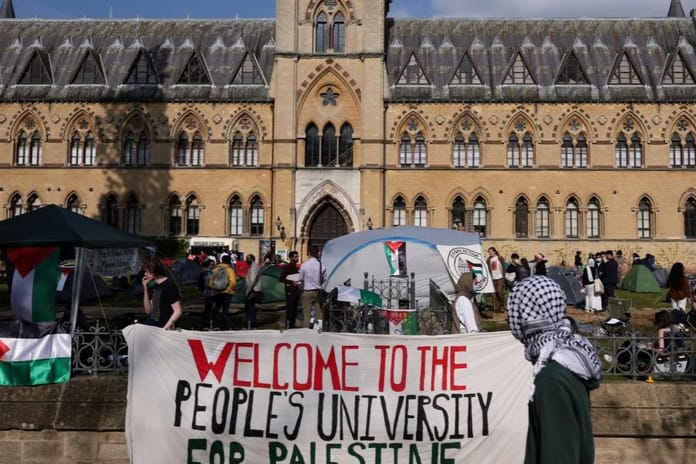 Trump'ın politikaları İngiltere'deki üniversitelere ilgiyi artırıyor