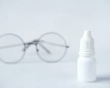 Göz damlası orucu bozar mı? Diyanet bilgileriyle göze damla damlatmak orucu bozuyor mu?