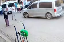 Adana'da meydana gelen deprem kameralara yansıdı