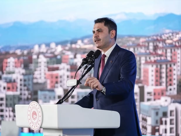 Bakan Kurum: İstanbul’u kentsel dönüşümle yenileyecek, sosyal konutlarla güçlendireceğiz
